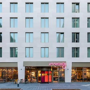 Moxy 3*, Würzburg Almanya