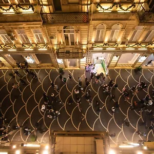 Malakan Nizami Str. Отель